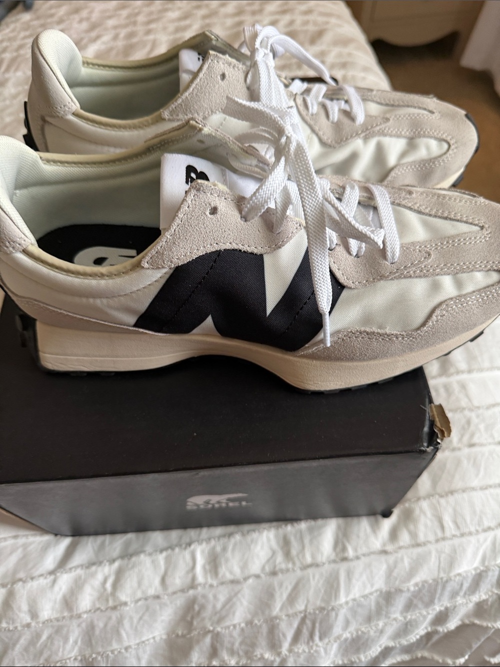 New Balance Women’s Cream, White & Black Retro Runner Sneakers - Picture 16 of 16